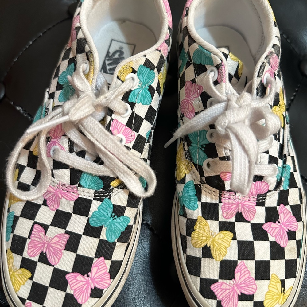 Girl Vans - Size 3 - Picture 2 of 6